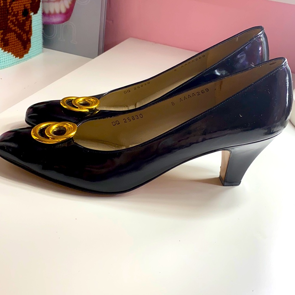 Black patent Ferragamo pumps